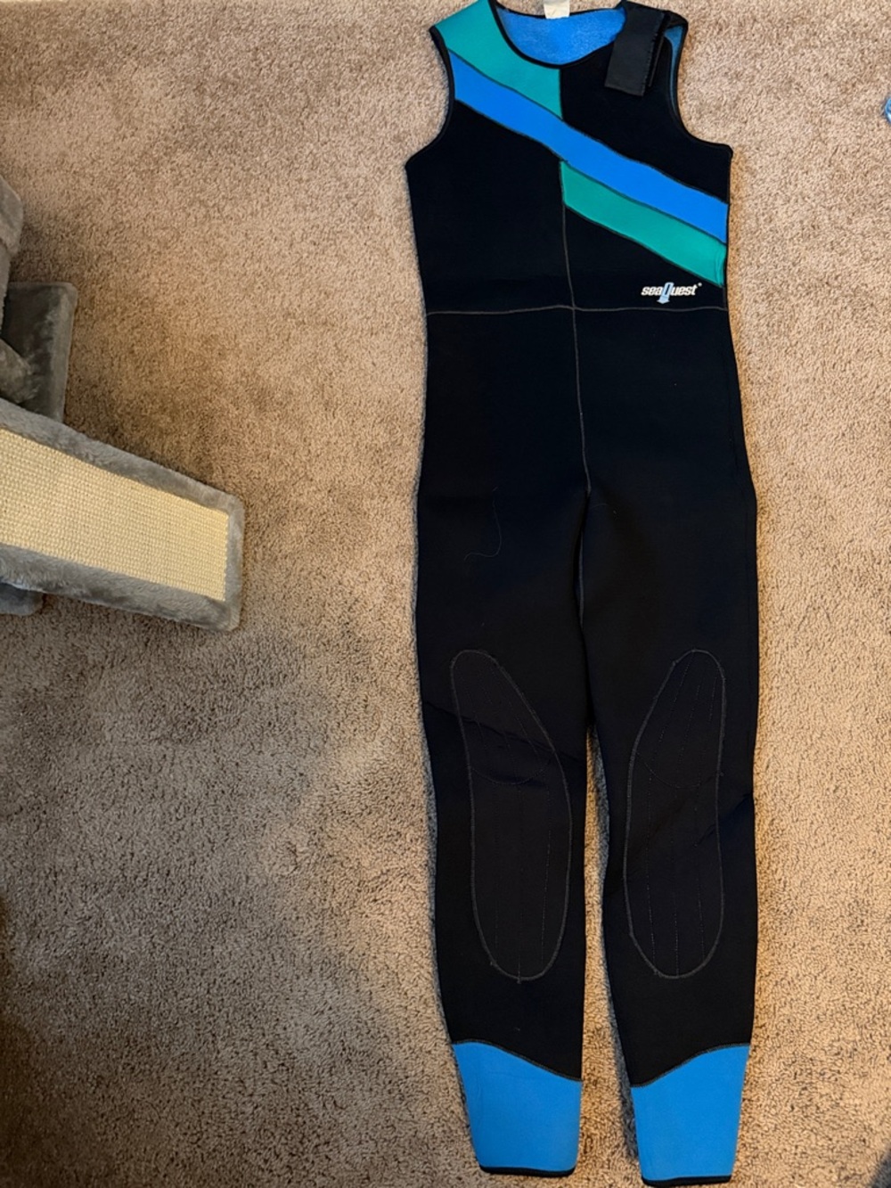 Sea quest, ladies size medium sleeveless wetsuit